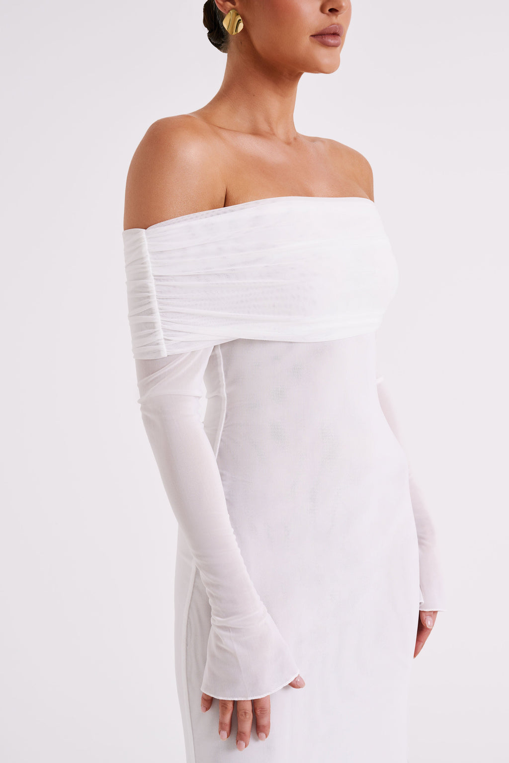Josie Off Shoulder Mesh Maxi Dress in Ivory – Chic&Drifts