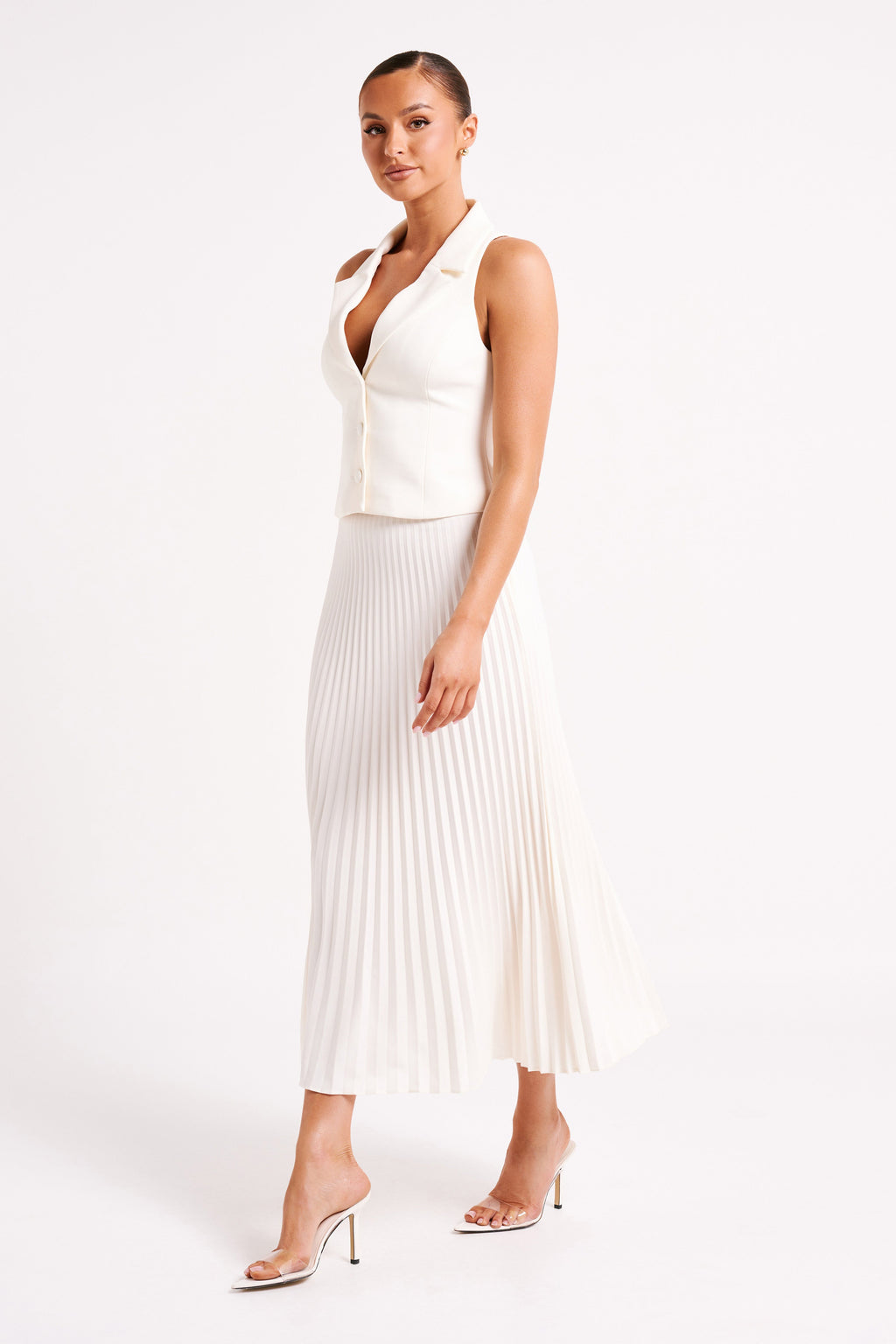 Twyla Pleated Suiting Maxi Skirt in Ivory – Chic&Drifts