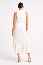 Twyla Pleated Suiting Maxi Skirt in Ivory – Chic&Drifts