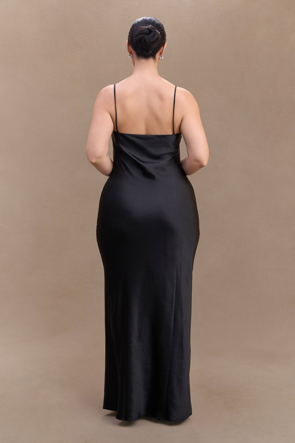 Lilly Sweetheart Satin Maxi Dress in Black – Chic&Drifts