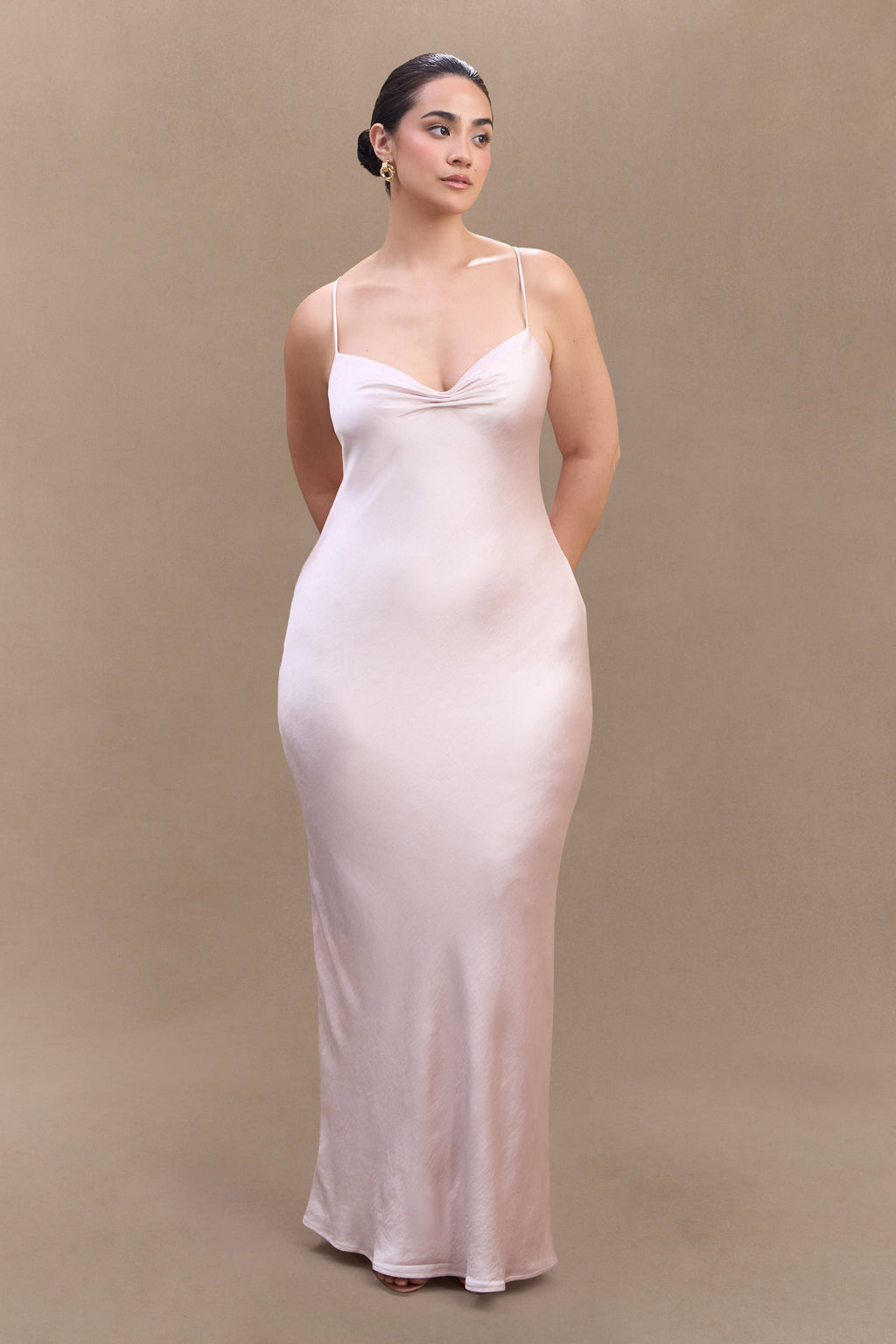 Lilly Sweetheart Satin Maxi Dress in Soft Pink – Chic&Drifts