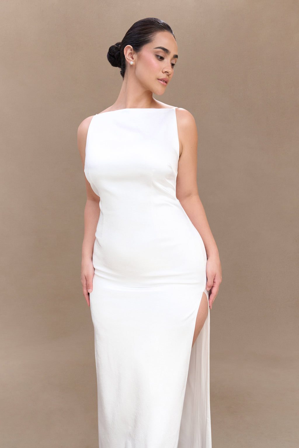 Violet Sleeveless Satin Maxi Dress in White – Chic&Drifts
