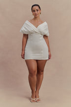 Pascale Off Shoulder Denim Mini Dress in White – Chic&Drifts