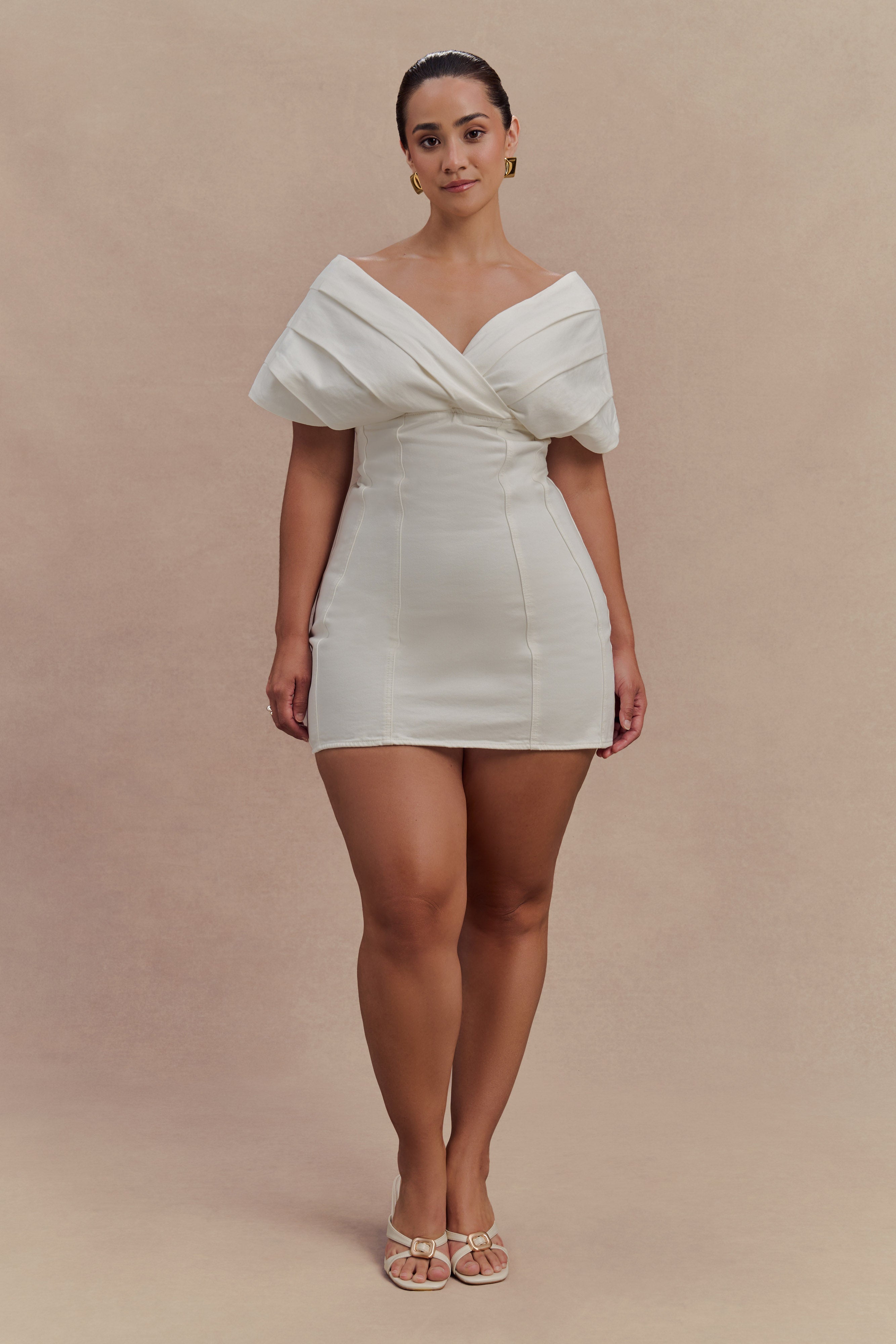 Pascale Off Shoulder Denim Mini Dress in White – Chic&Drifts