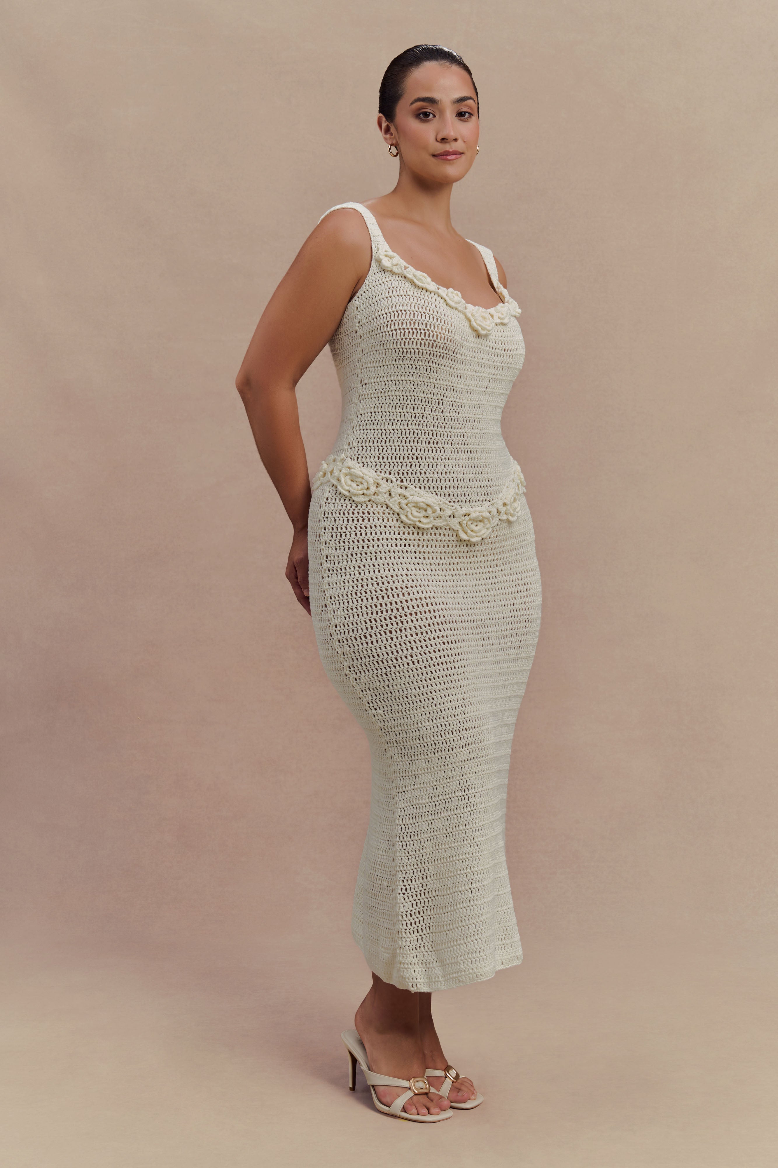 Teagan Floral Hand Crochet Midi Dress in Ivory – Chic&Drifts