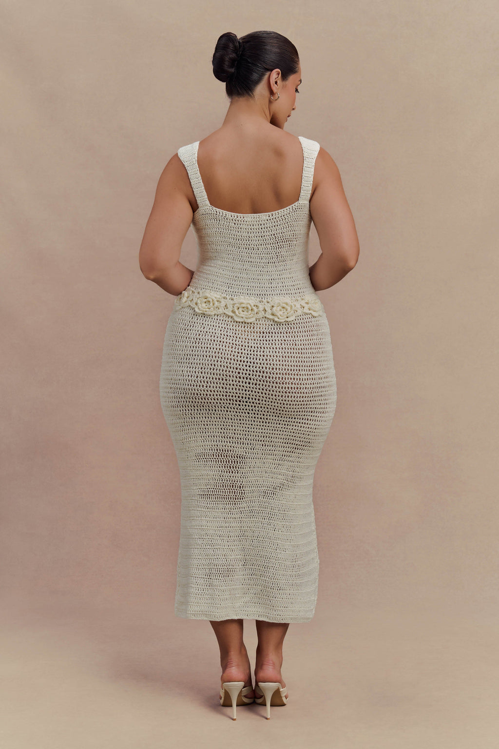 Teagan Floral Hand Crochet Midi Dress in Ivory – Chic&Drifts