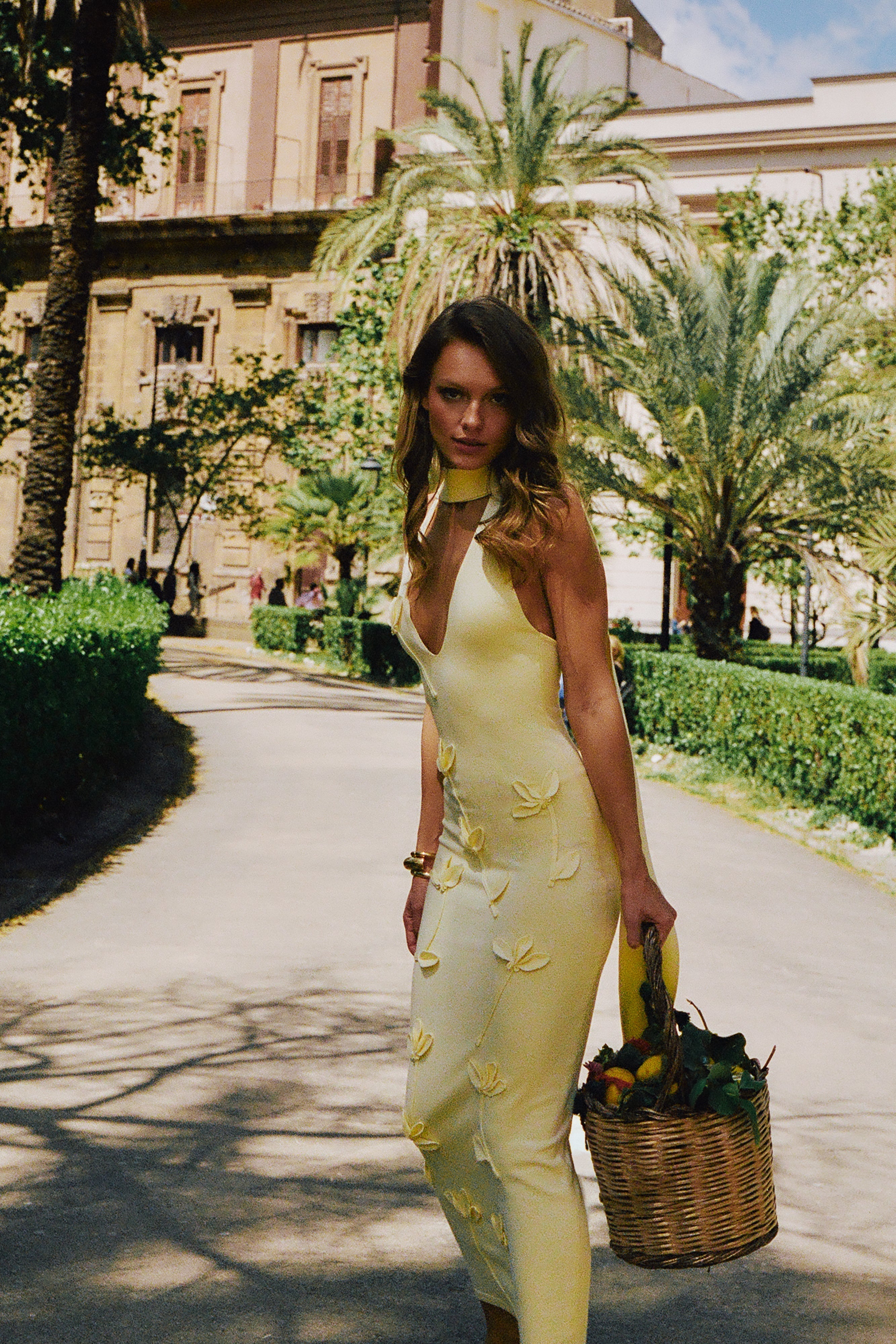 Wynn Floral Knit Midi Dress in Lemon – Chic&Drifts